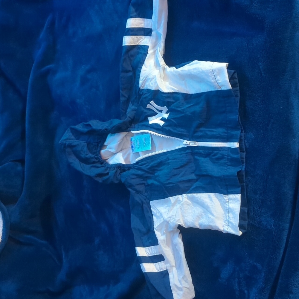 12 months Yankees Windbreaker